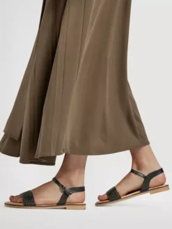 Zwarte Sandaal Gevlochten -Beroemde Schoenen Winkel 2178752 H10