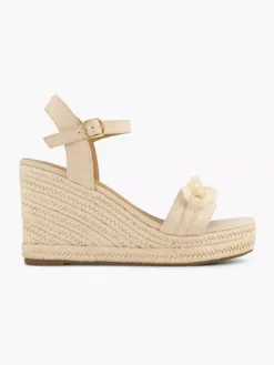 Creme Sandalen Sleehak